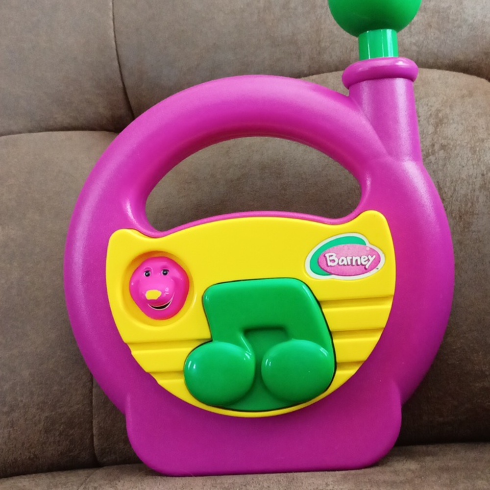 Playskool Rockin Radio Barney the Dinosaur Purple  and Green Musical Toy